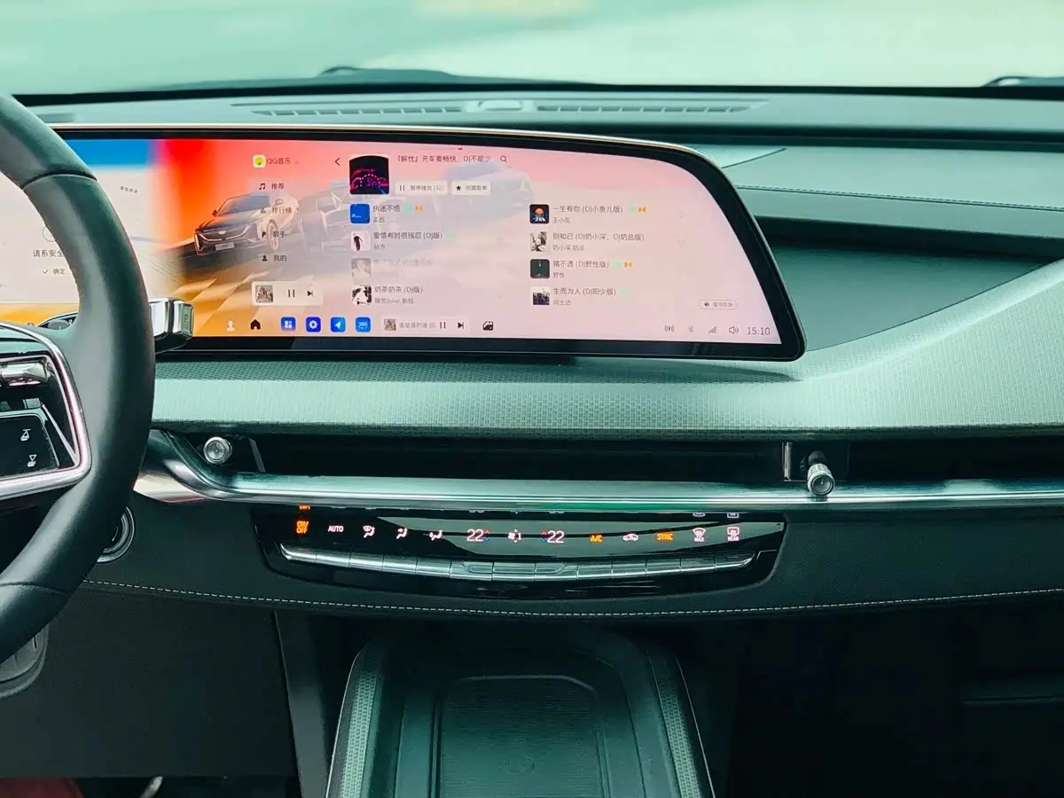 Cadillac XT5 2025 — Photo 18/20