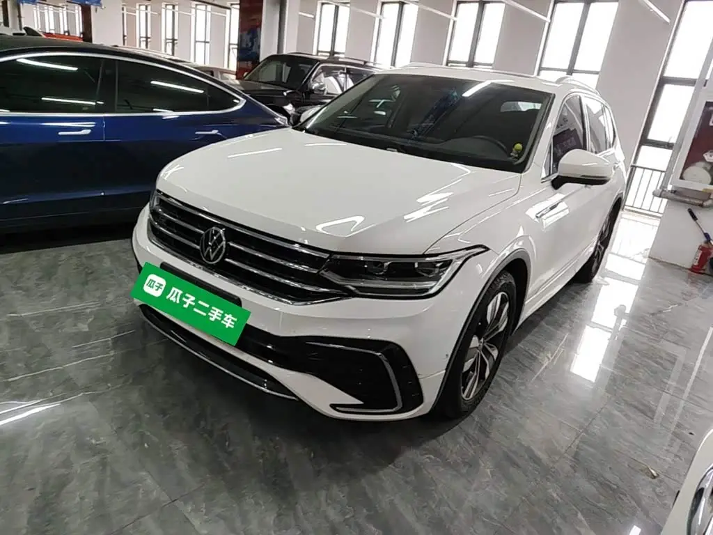 Volkswagen Tiguan L 2021 — Фото 2/20