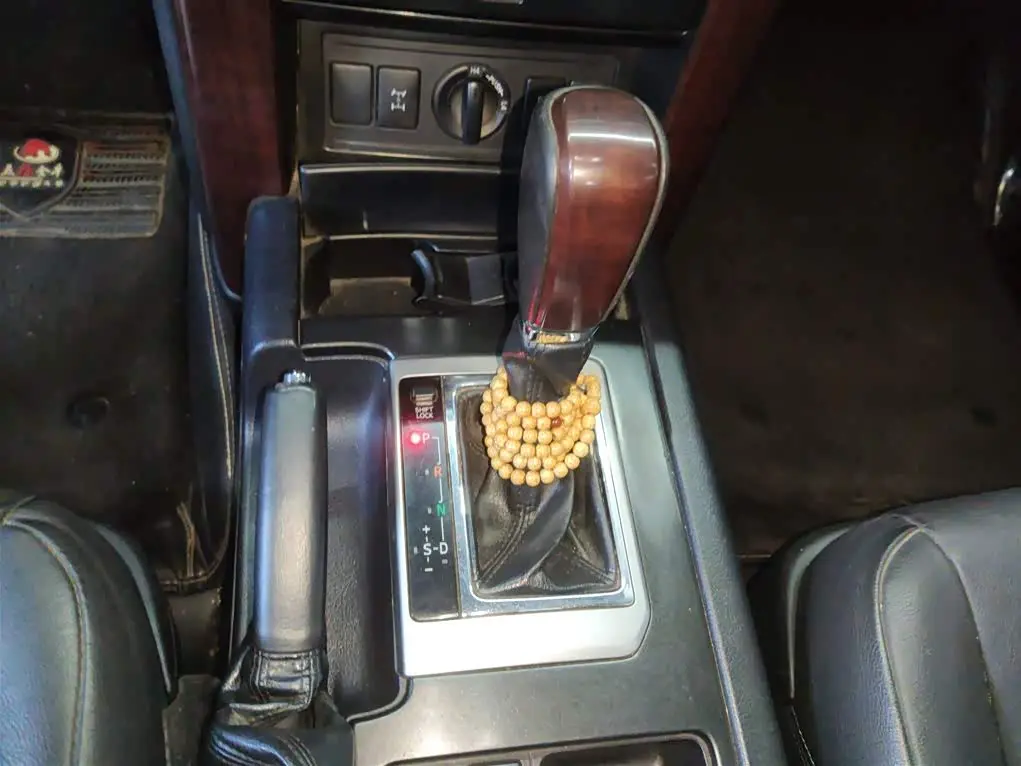 Toyota Prado 2016 — ფოტო 14/20