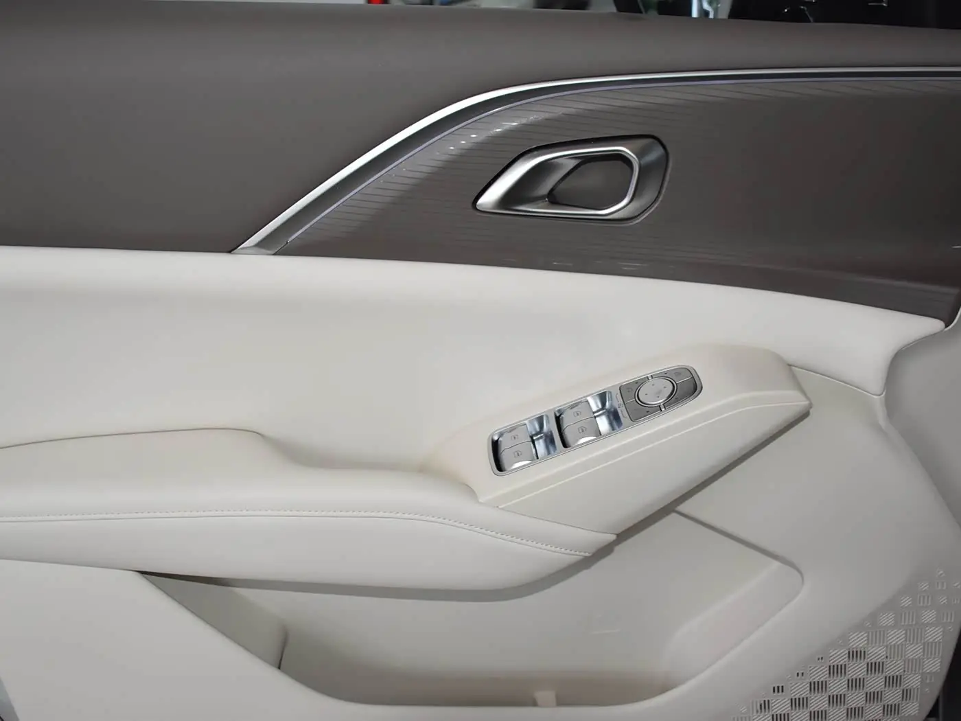 Haval Xiaolong MAX 2025 — Фото 15/20