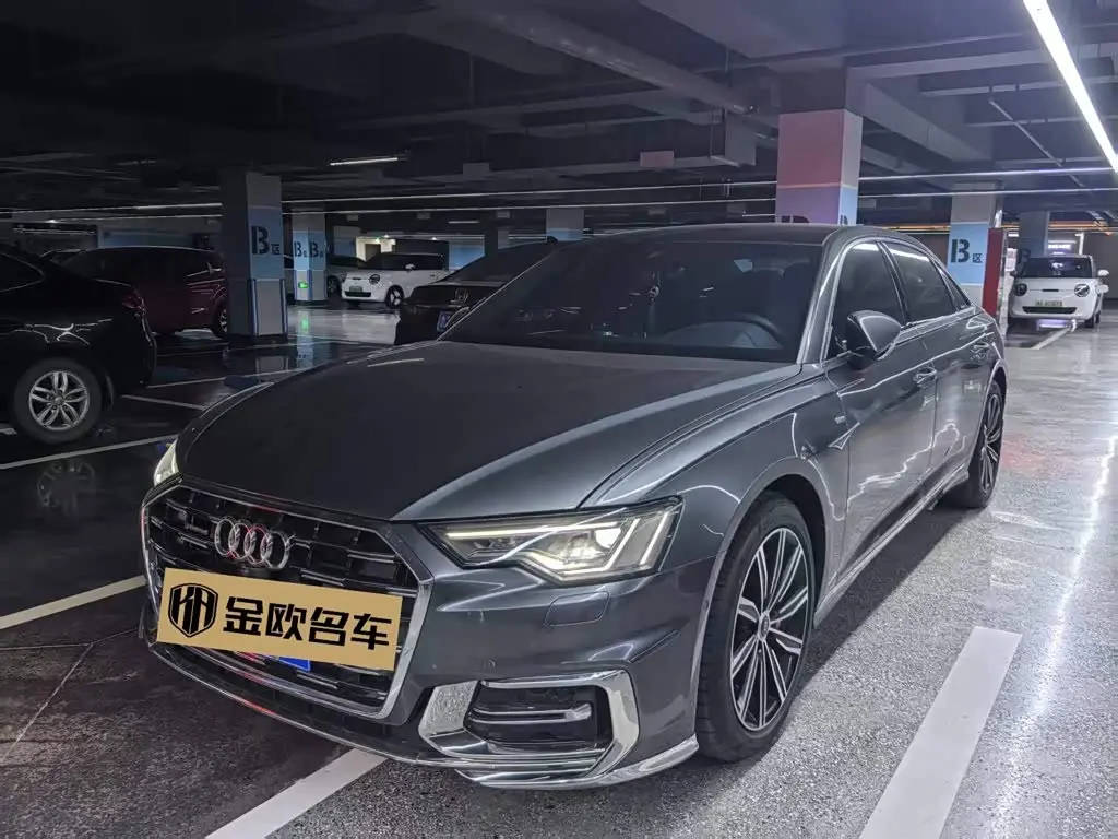 Audi A6L 2024 — Фото 1/6