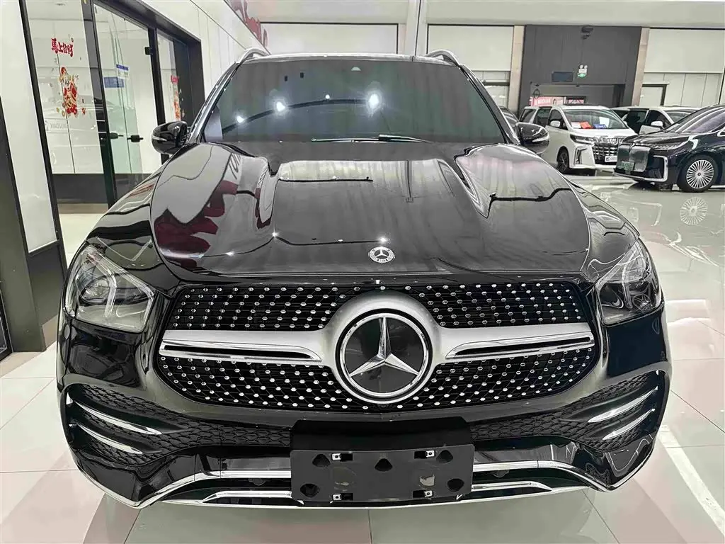 Mercedes-Benz GLE 2022 — Photo 2/18