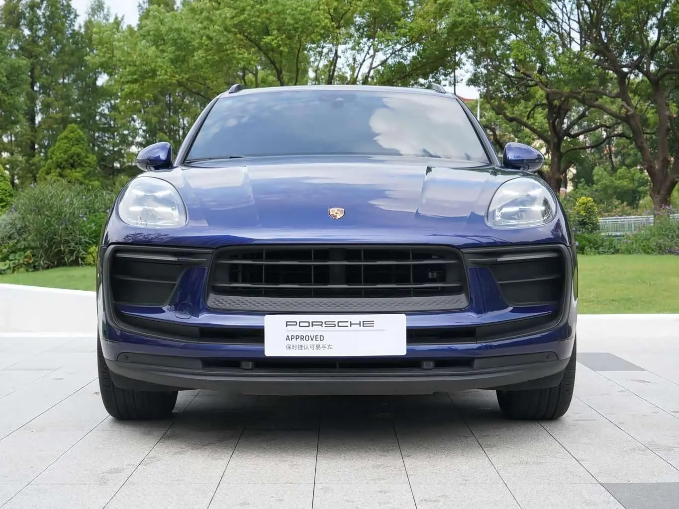 Porsche Macan 2023 — Photo 2/19