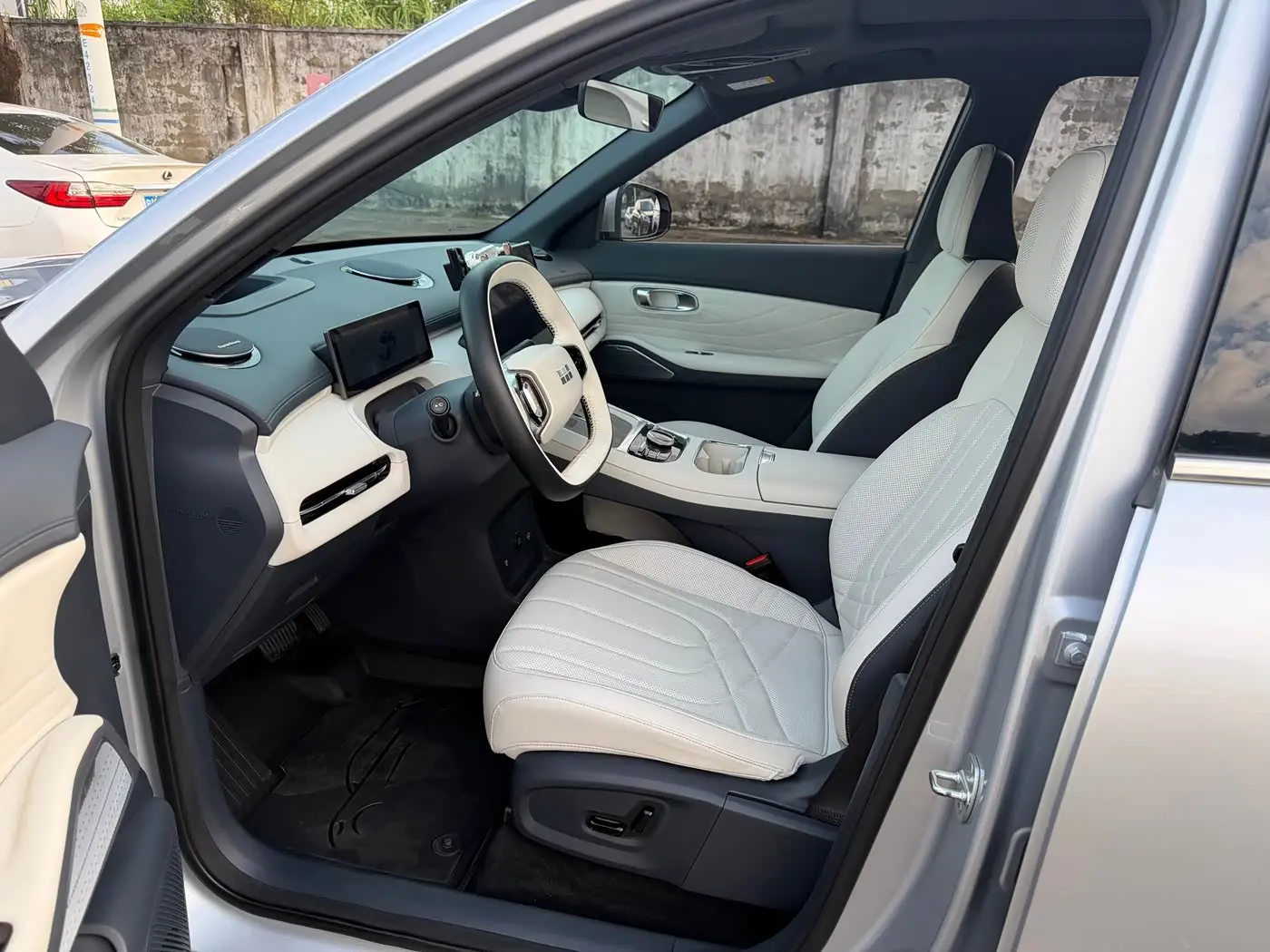 Geely Galaxy Galaxy Starship 7 EM-i 2025 — Şəkil 4/13