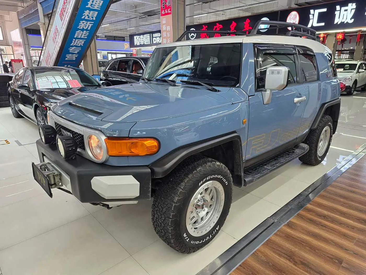 Toyota FJ Cruiser 2016 — Şəkil 5/20