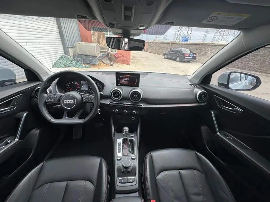 Audi Q2L 2022 — Photo 10/16