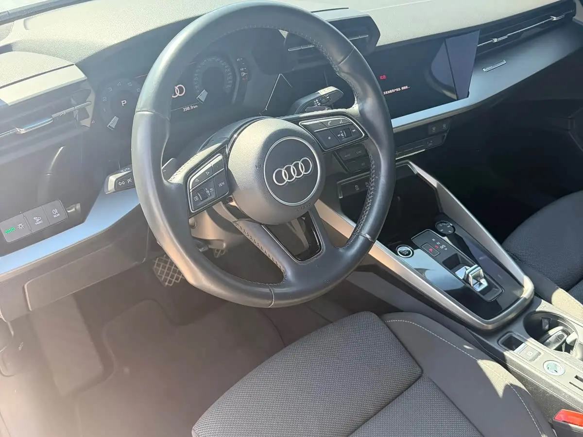 Audi A3 2022 — Photo 9/18
