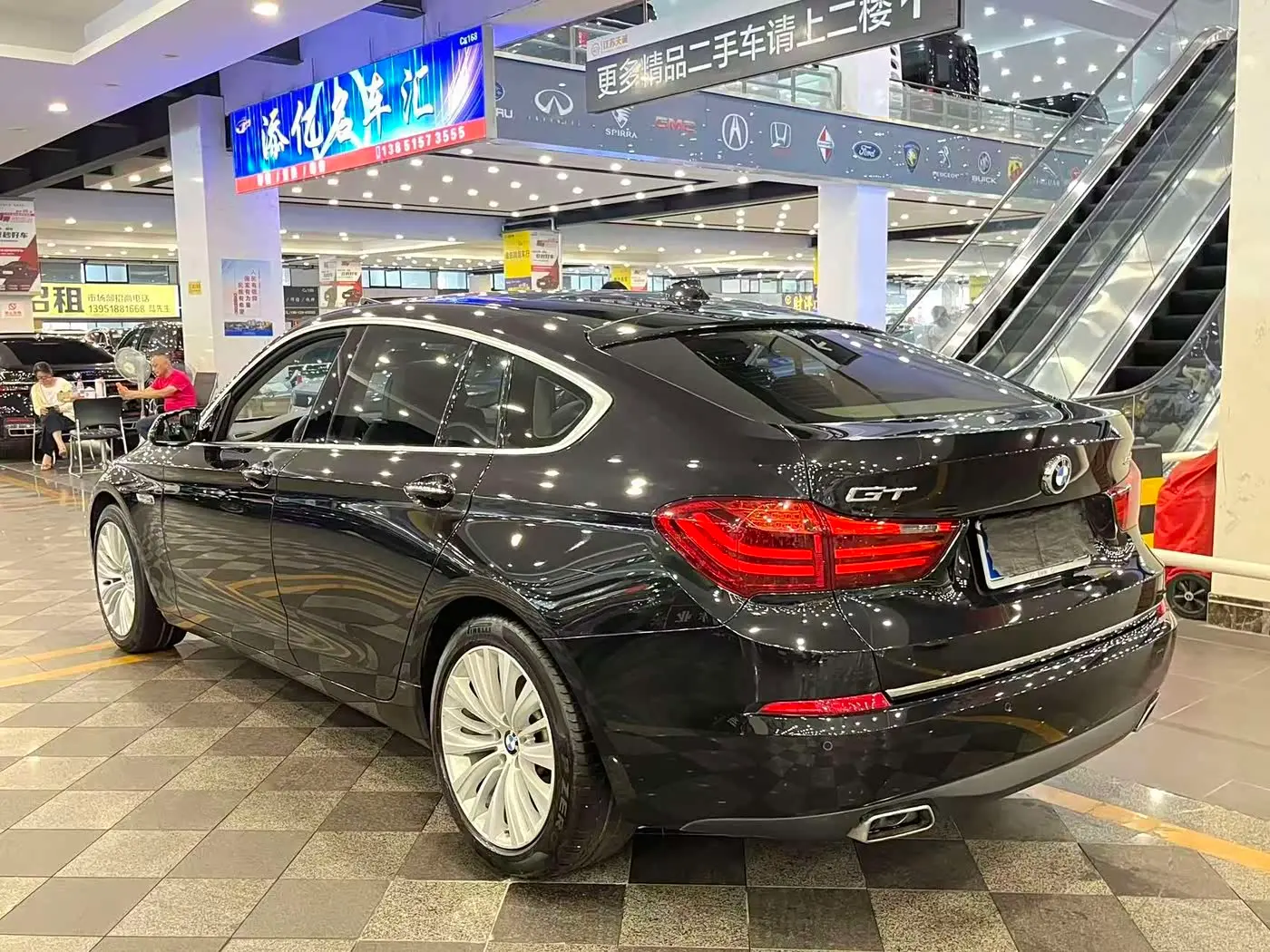 BMW 5 Series GT 2014 — Фото 3/20