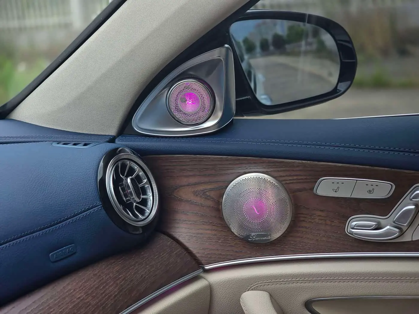 Mercedes-Benz E-Class 2021 — Photo 15/20