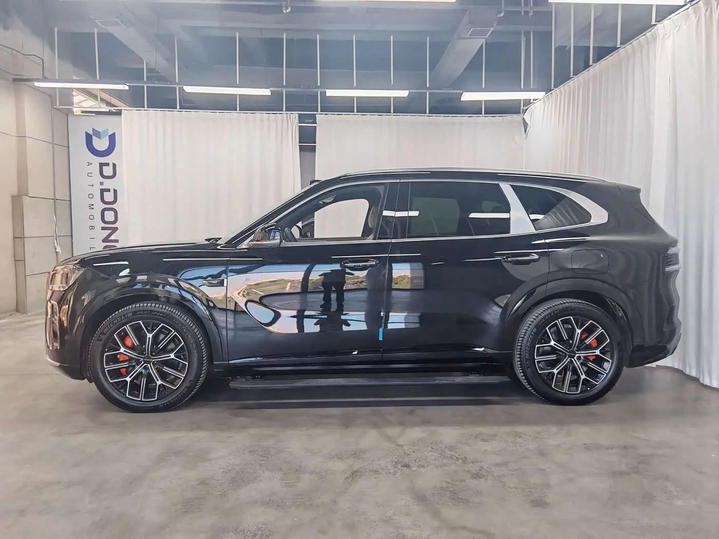 ZEEKR 8X 2026 — Photo 7/16