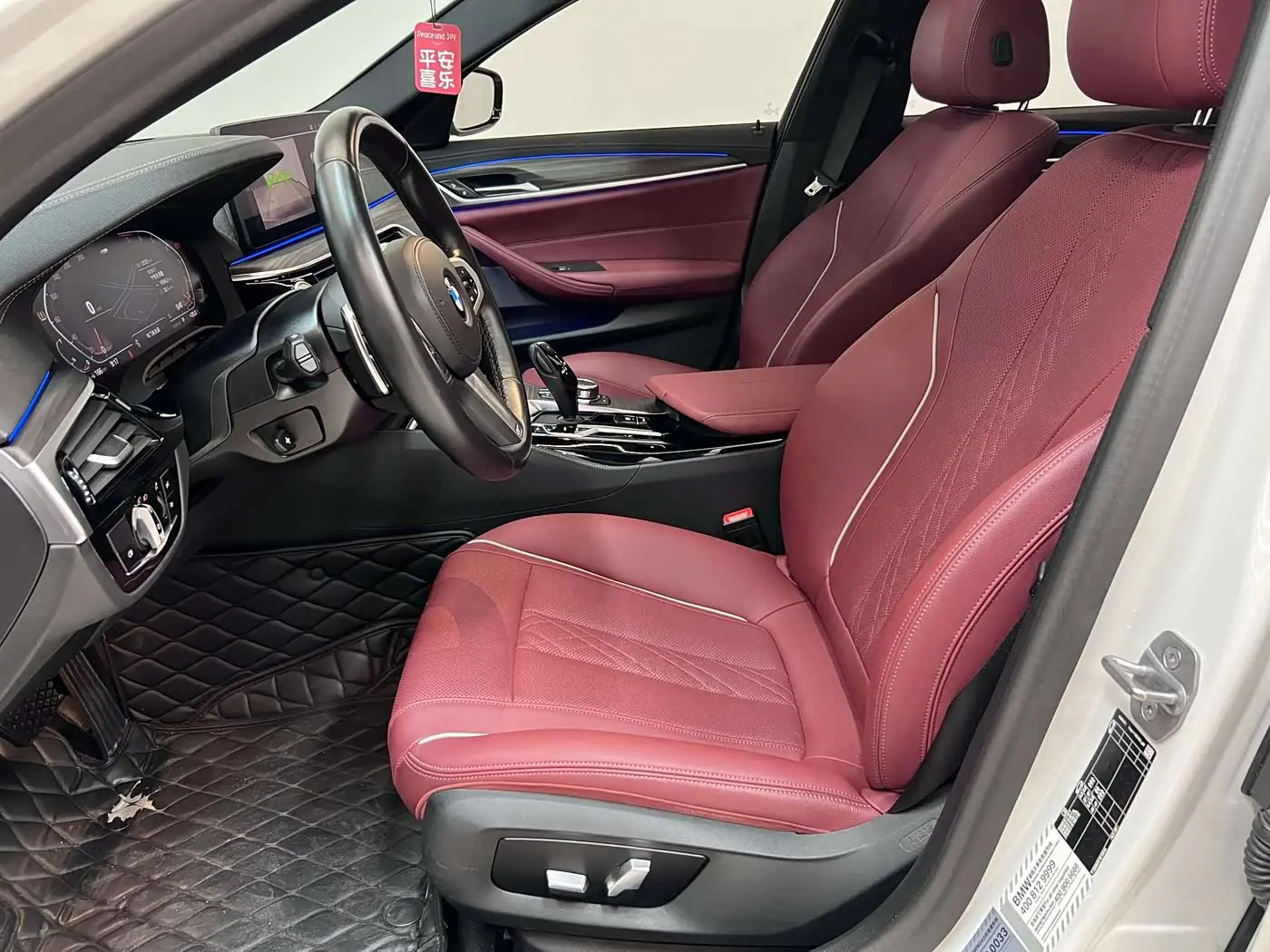 BMW 5 Series 2022 — Photo 8/11