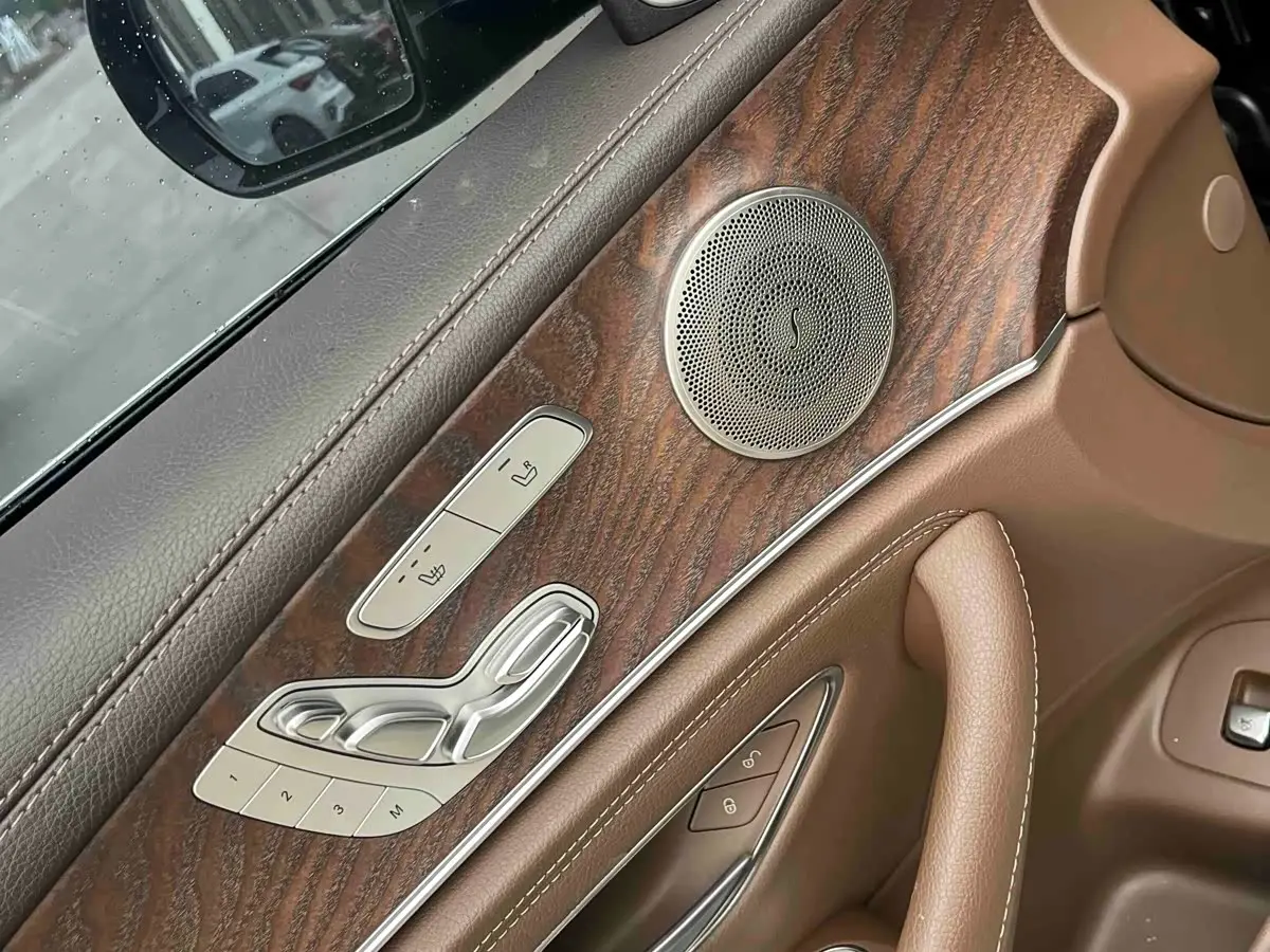 Mercedes-Benz E-Class 2020 — Фото 8/16