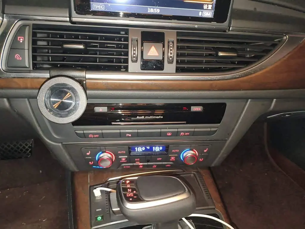 Audi A6L 2017 — Photo 14/20