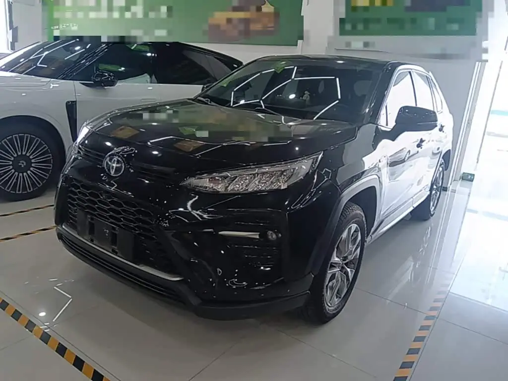 Toyota Wildlander 2022 — Photo 2/20