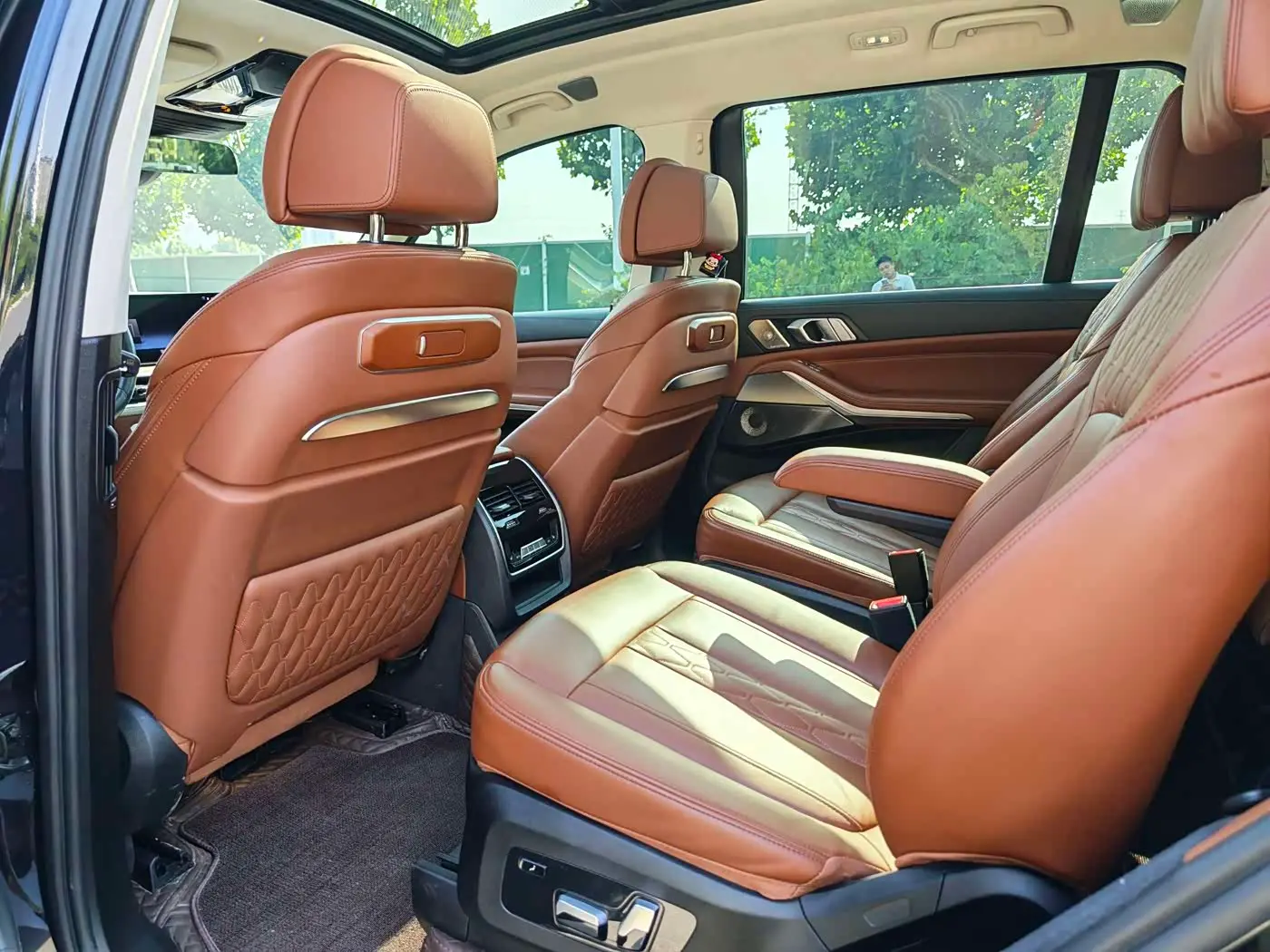 BMW X7 2023 — Фото 11/20