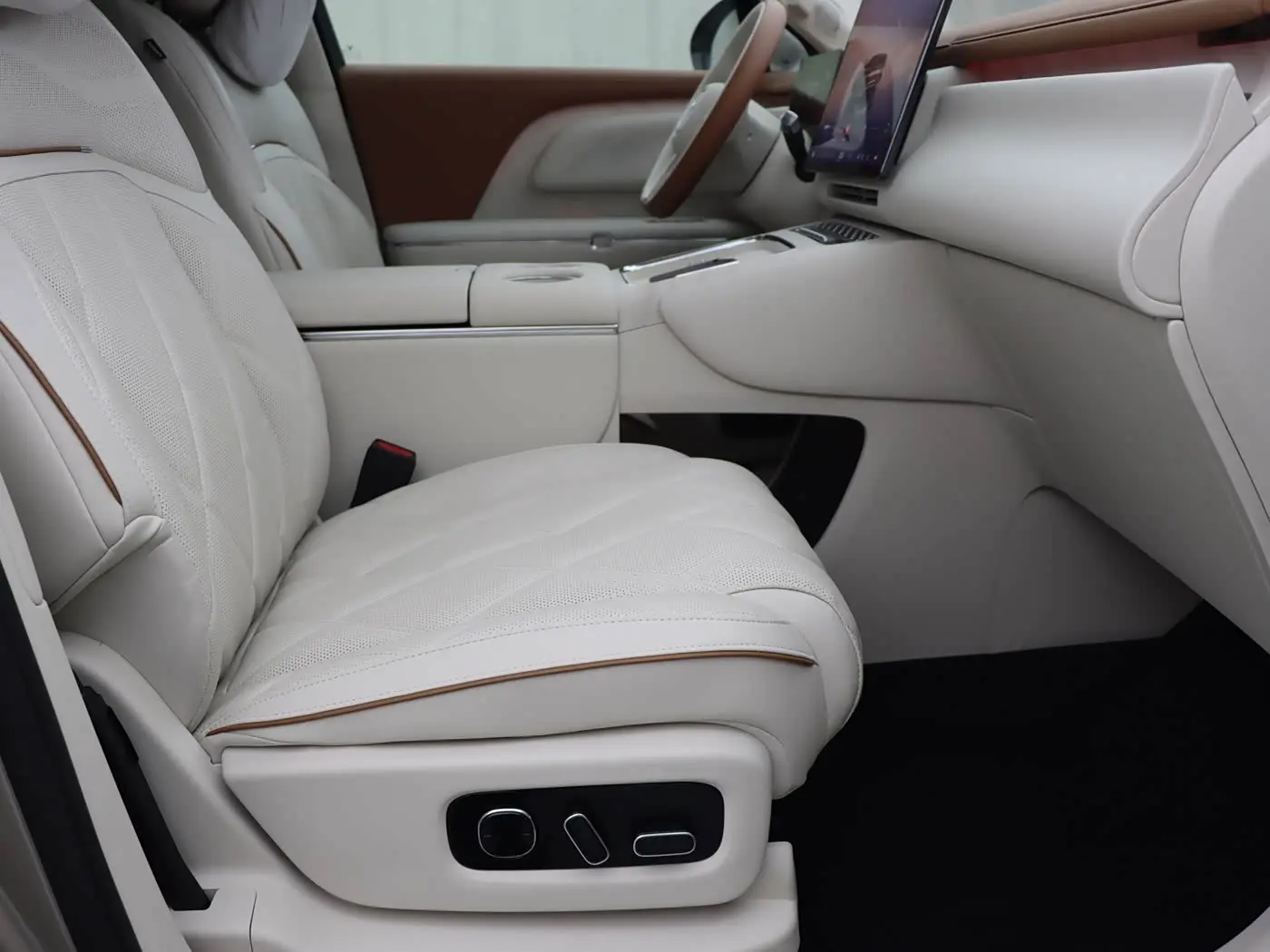 Voyah Auto VOYAH Taisan 2026 — Photo 8/20