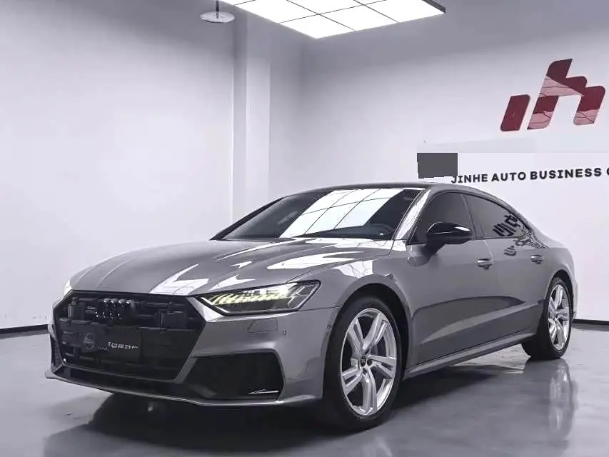 Audi A7L 2023 — Фото 1/9