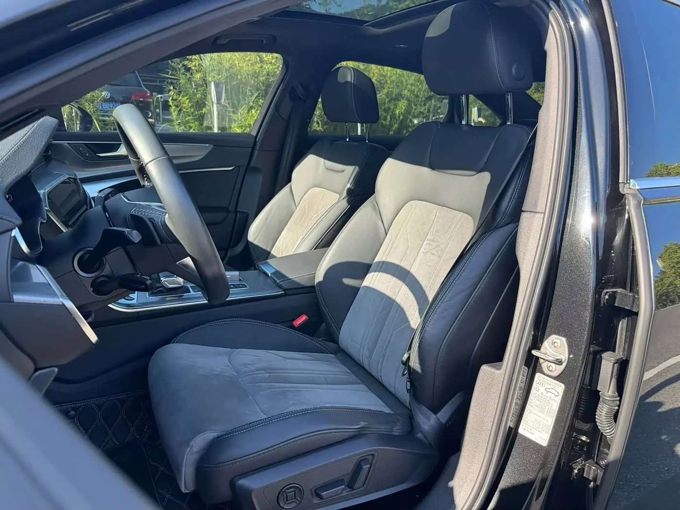Audi A6L 2021 — Photo 4/9