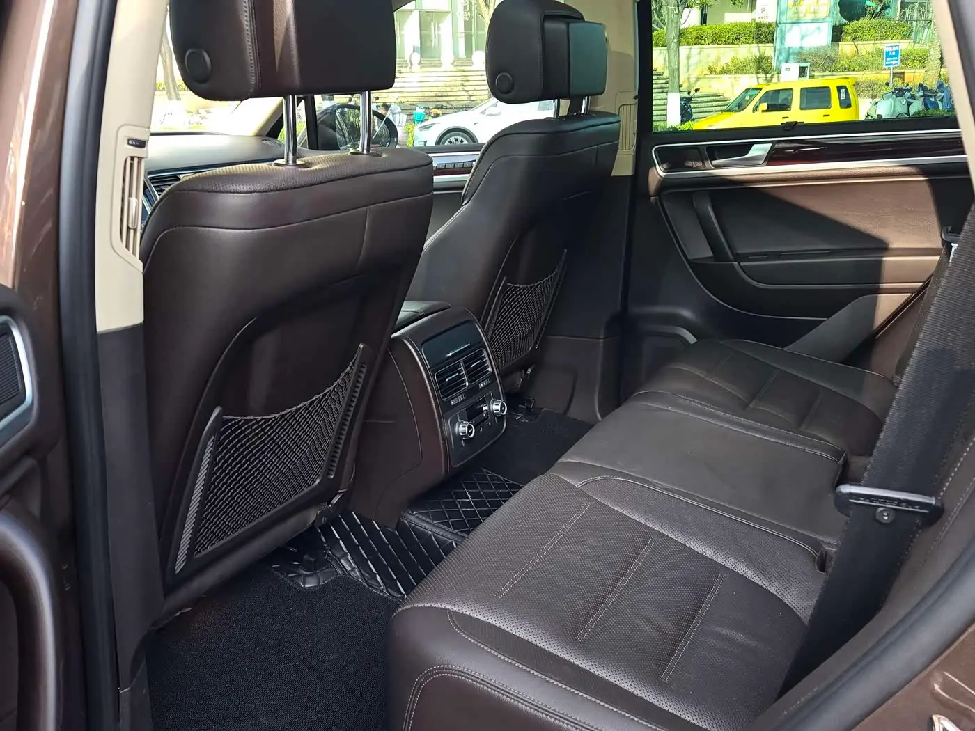 Volkswagen Touareg 2015 — Photo 4/15