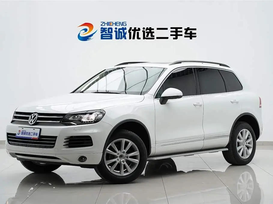 Volkswagen Touareg 2015 — Фото 1/20