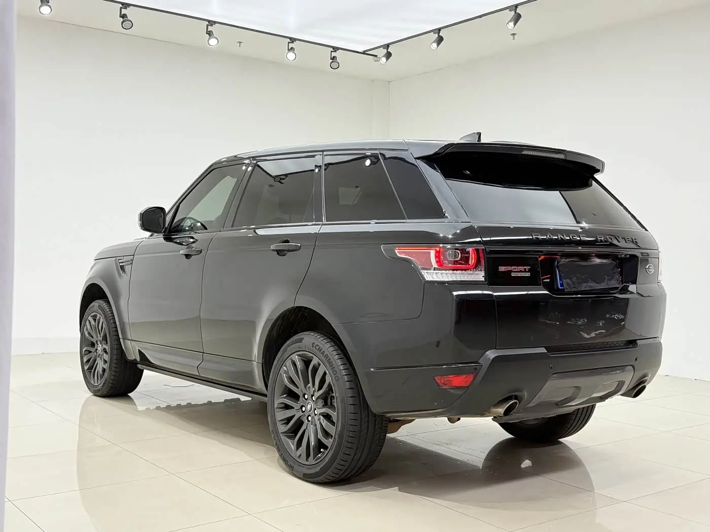 Land Rover Range Rover Sport 2018 — Фото 9/20