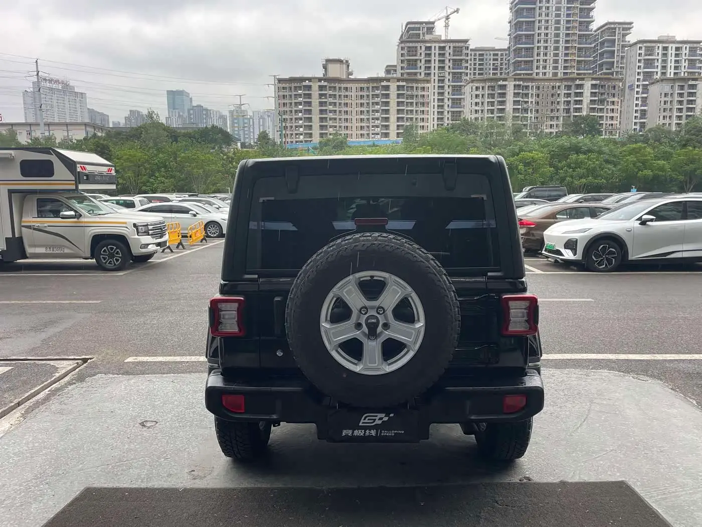 Jeep Wrangler 2018 — Фото 6/15