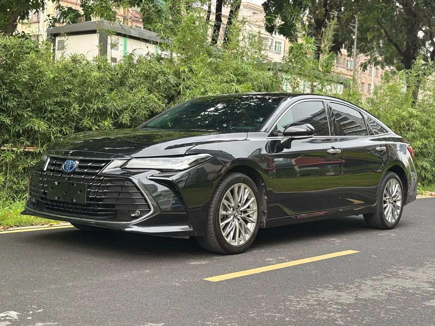 Toyota Avalon 2023 — Фото 1/20