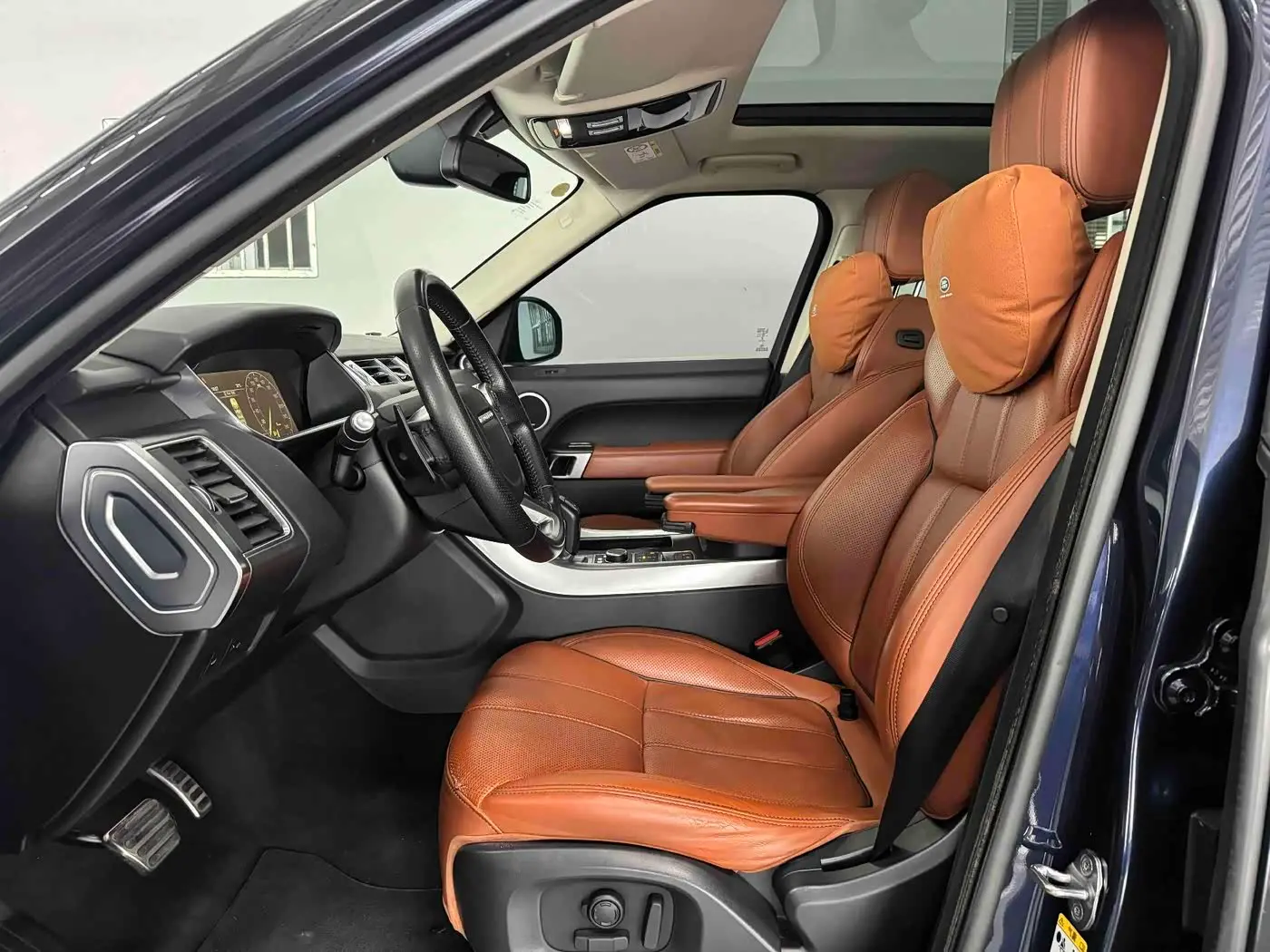 Land Rover Range Rover Sport 2016 — Photo 7/20