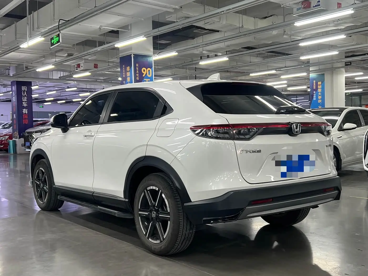 Honda Vezel 2023 — Фото 6/19