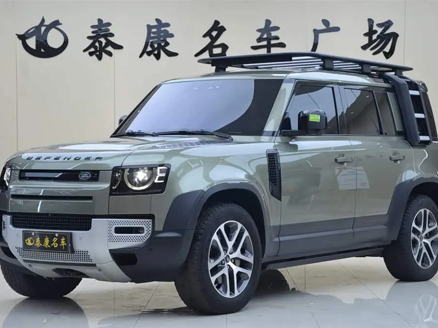 Land Rover Defender 2022 — Photo 1/16