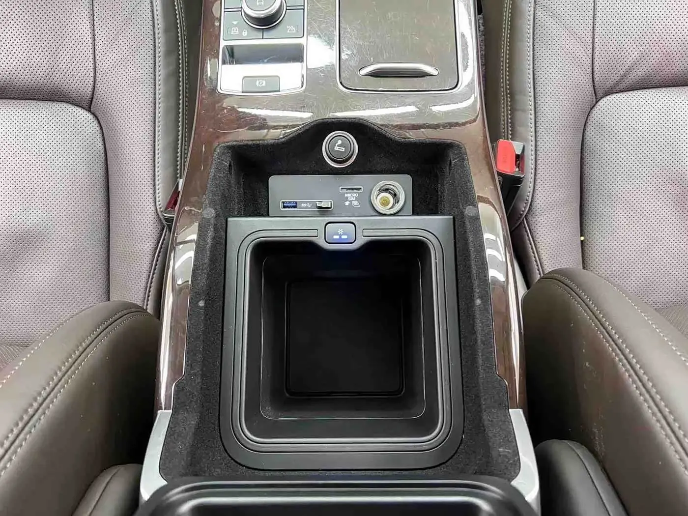 Land Rover Range Rover 2022 — Фото 19/20