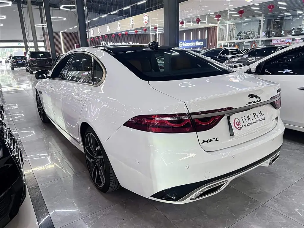 Jaguar XFL 2024 — Фото 10/11