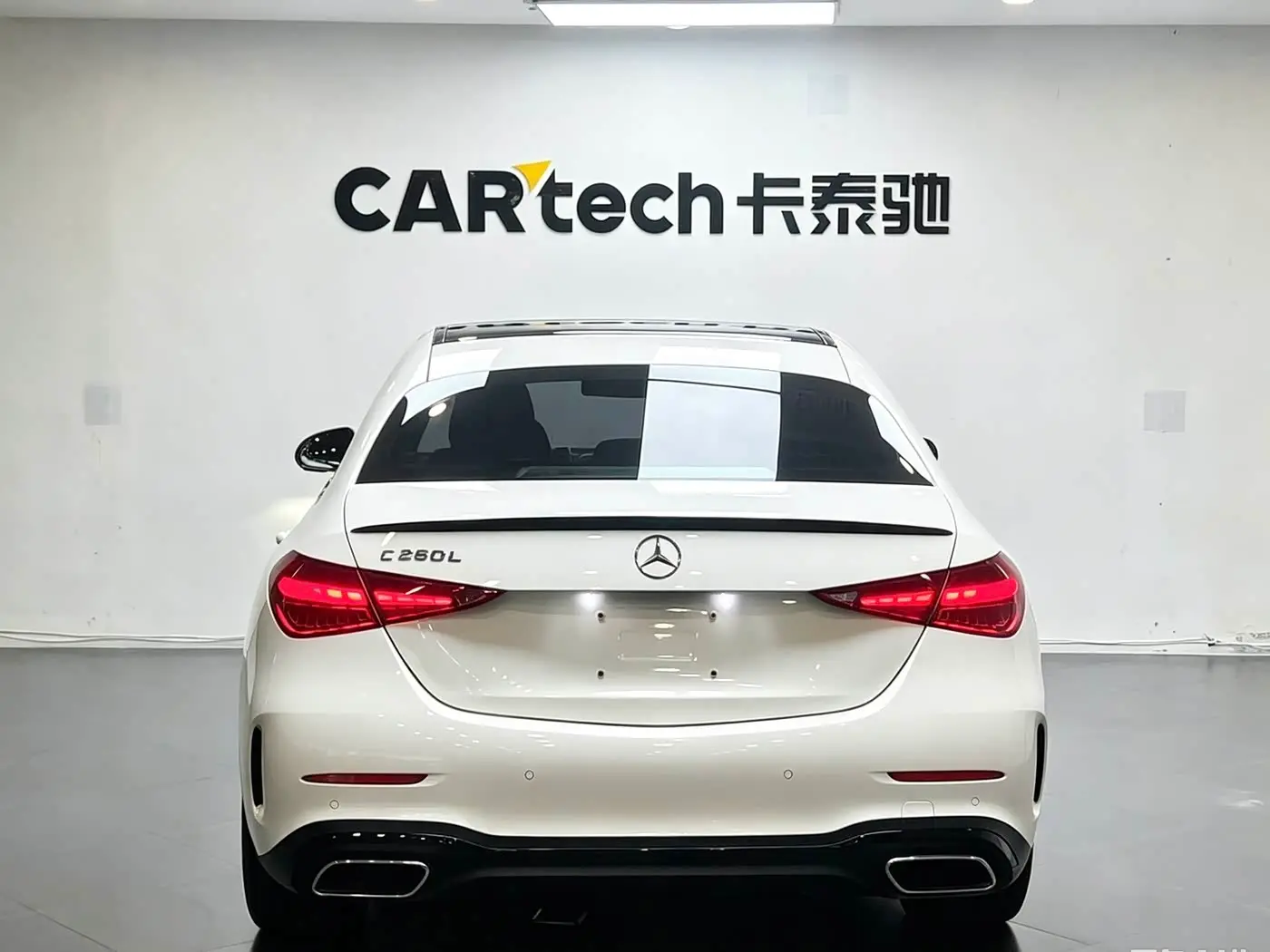 Mercedes-Benz C-Class 2023 — Фото 8/20