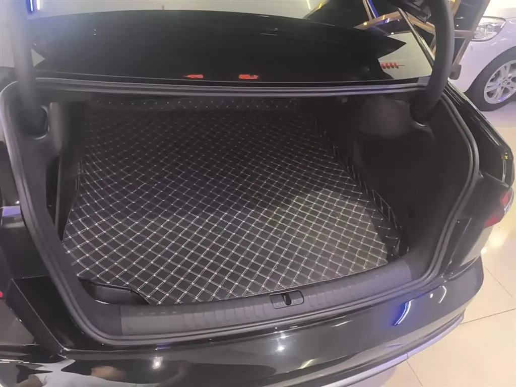 Audi A6L 2023 — Photo 19/20