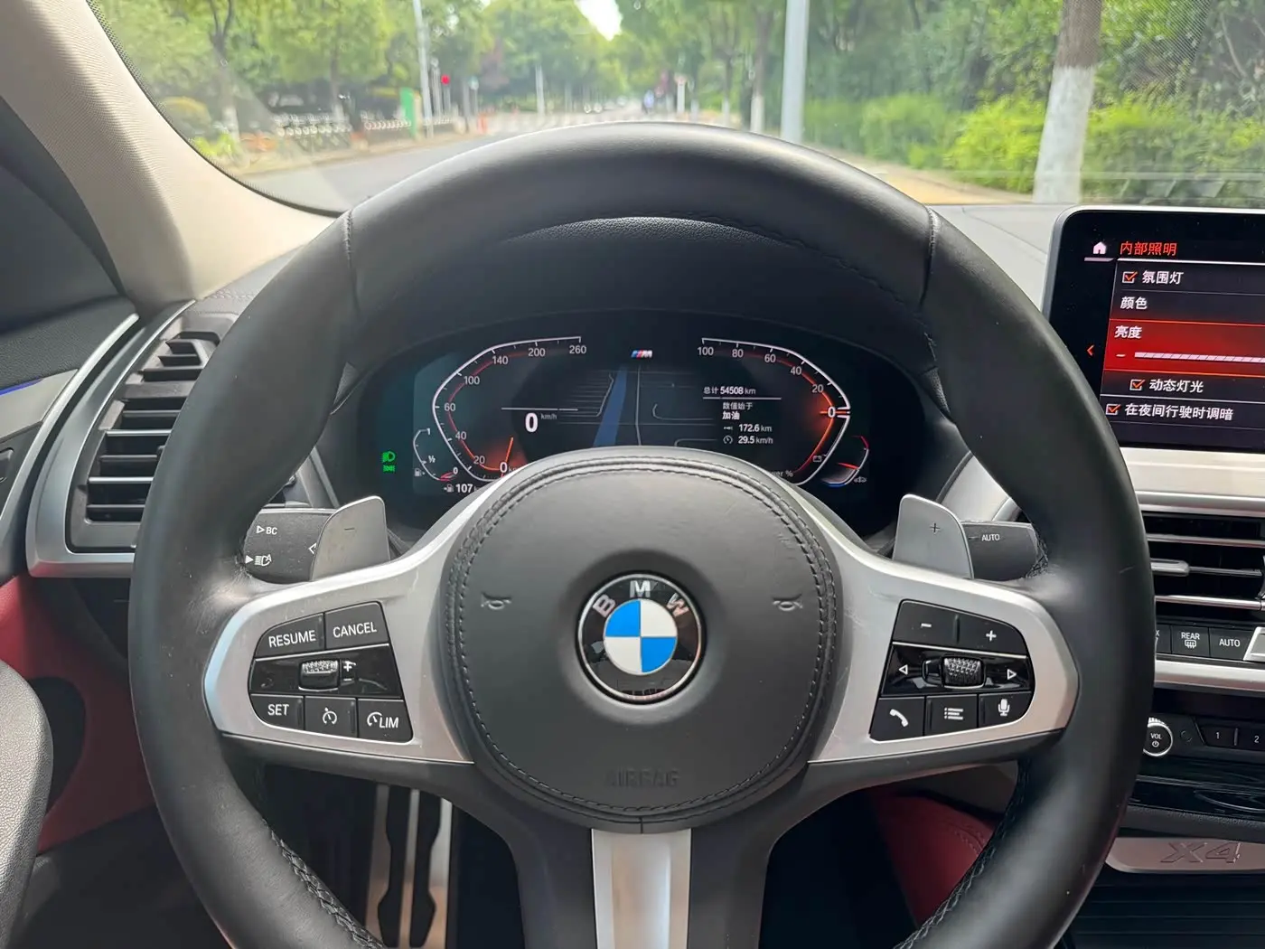 BMW X4 2022 — Photo 9/15
