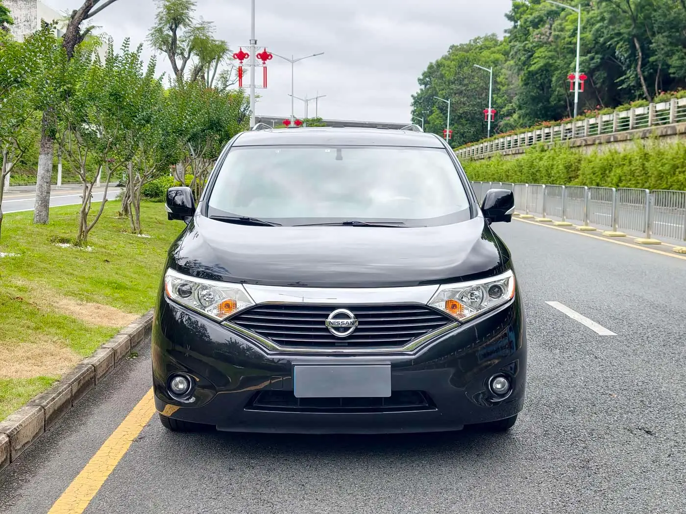 Nissan Quest 2016 — Şəkil 2/12