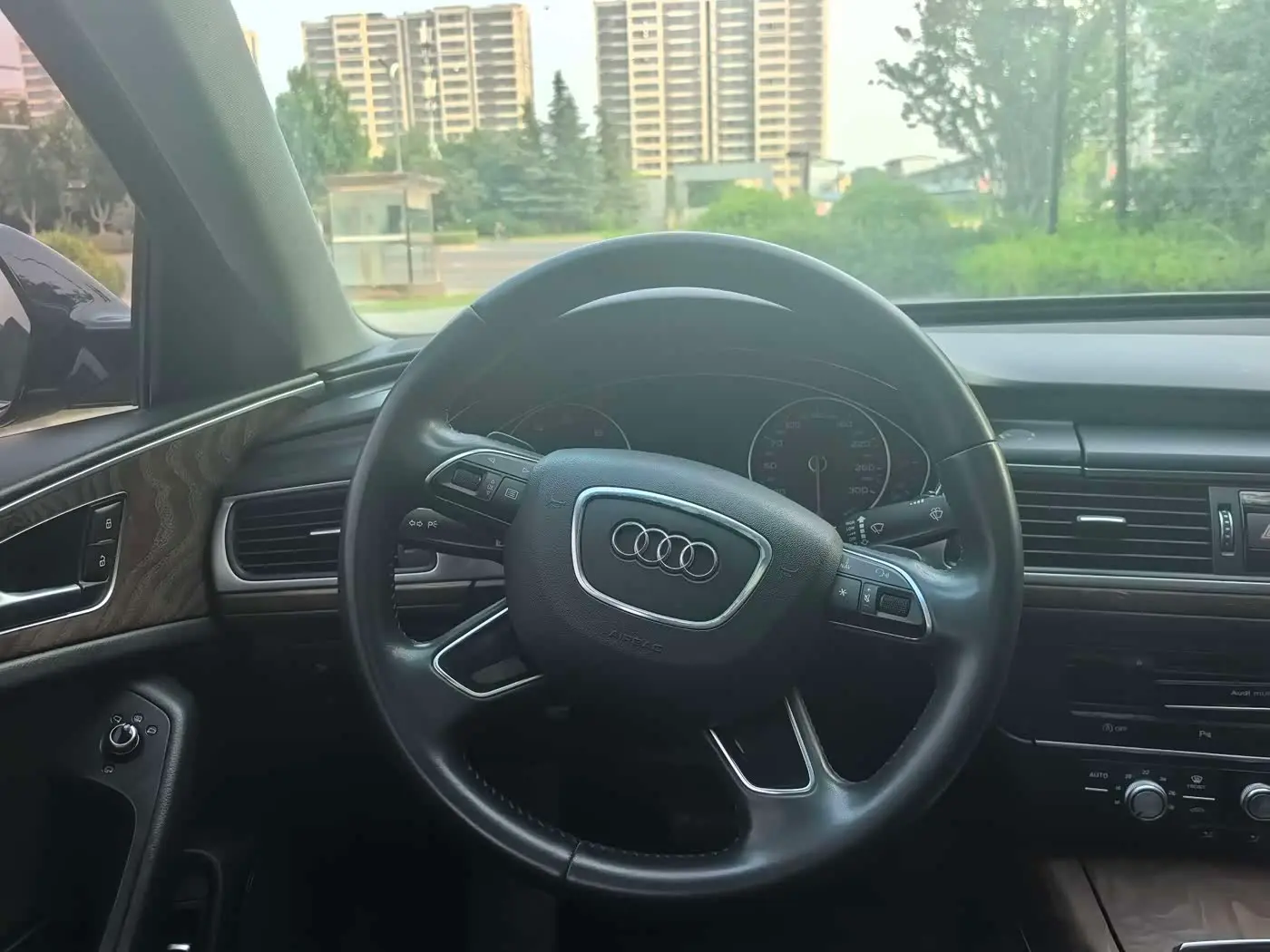 Audi A6L 2017 — ფოტო 9/16