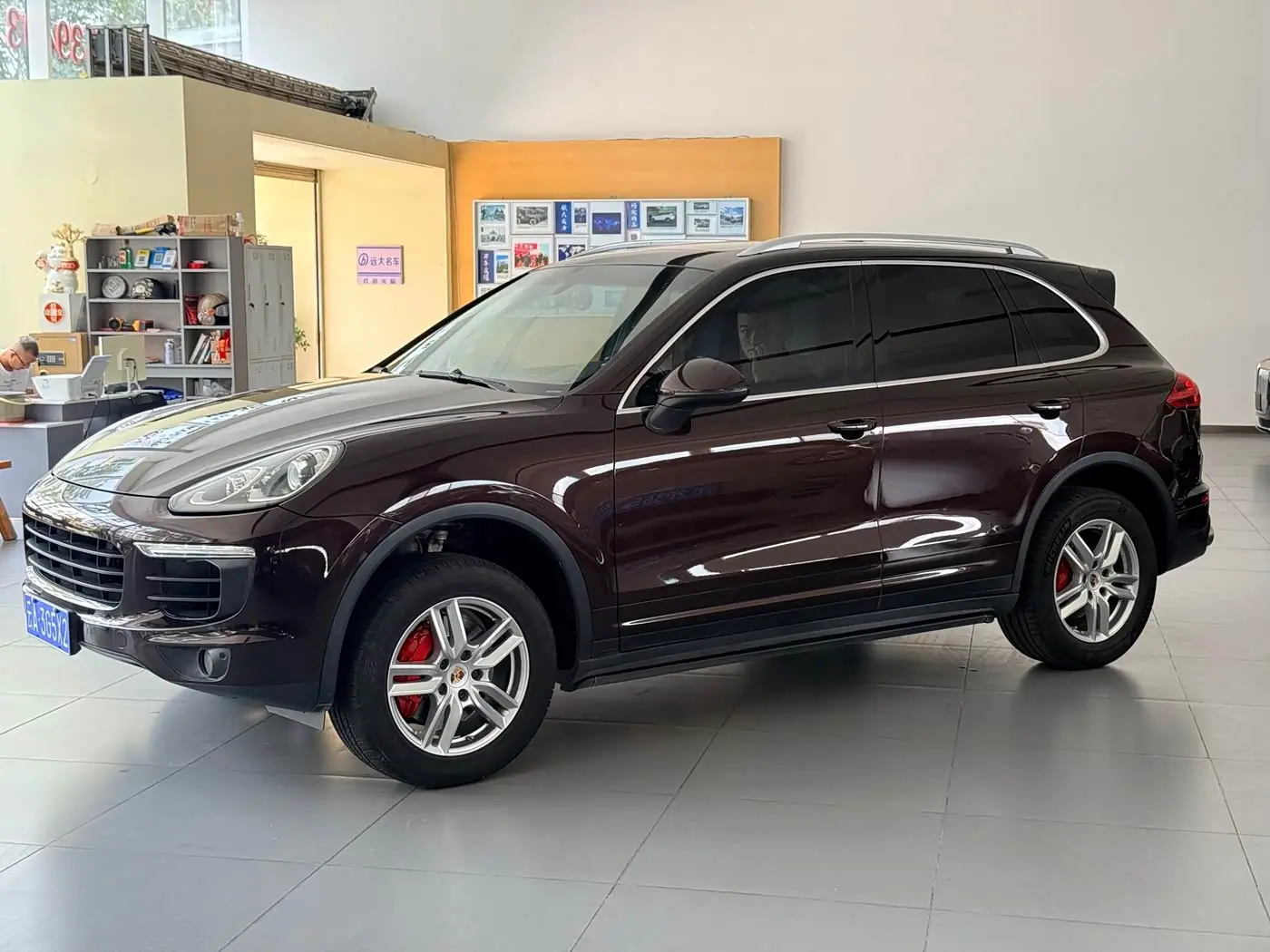 Porsche Cayenne 2015 — Photo 3/17