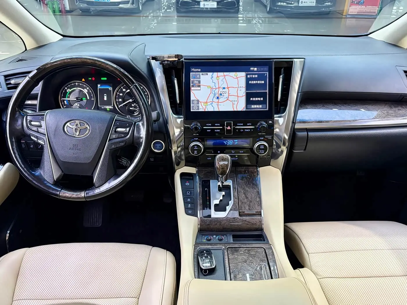 Toyota Vellfire 2022 — Фото 5/20