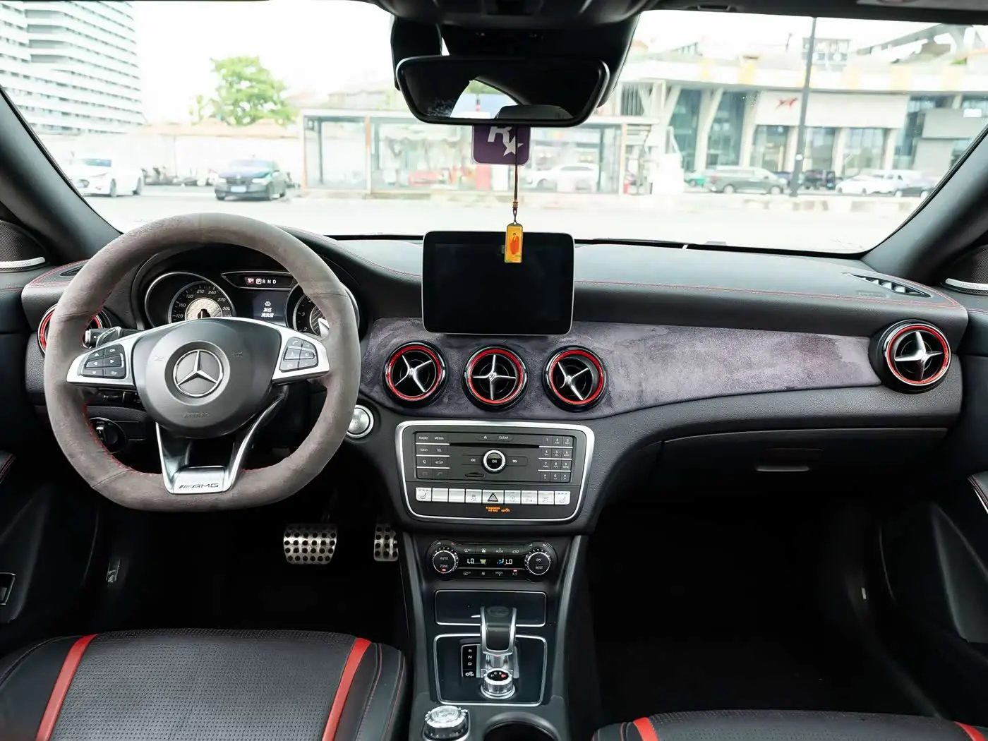 Mercedes-Benz CLA AMG 2017 — Photo 5/9