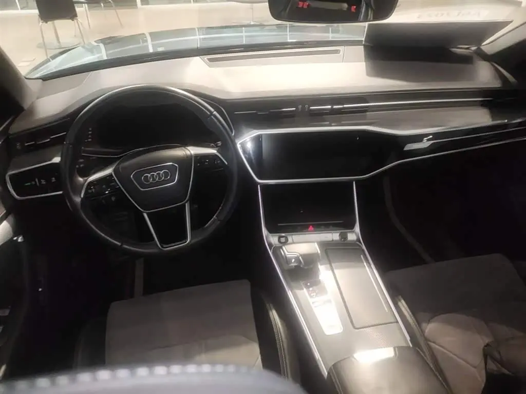 Audi A6L 2023 — Photo 16/20