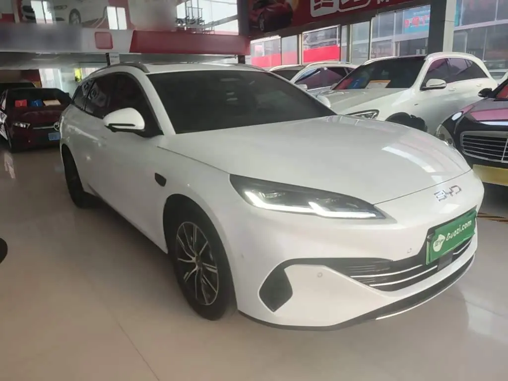 BYD Seal 06 DM-i Touring 2025 — Photo 4/20