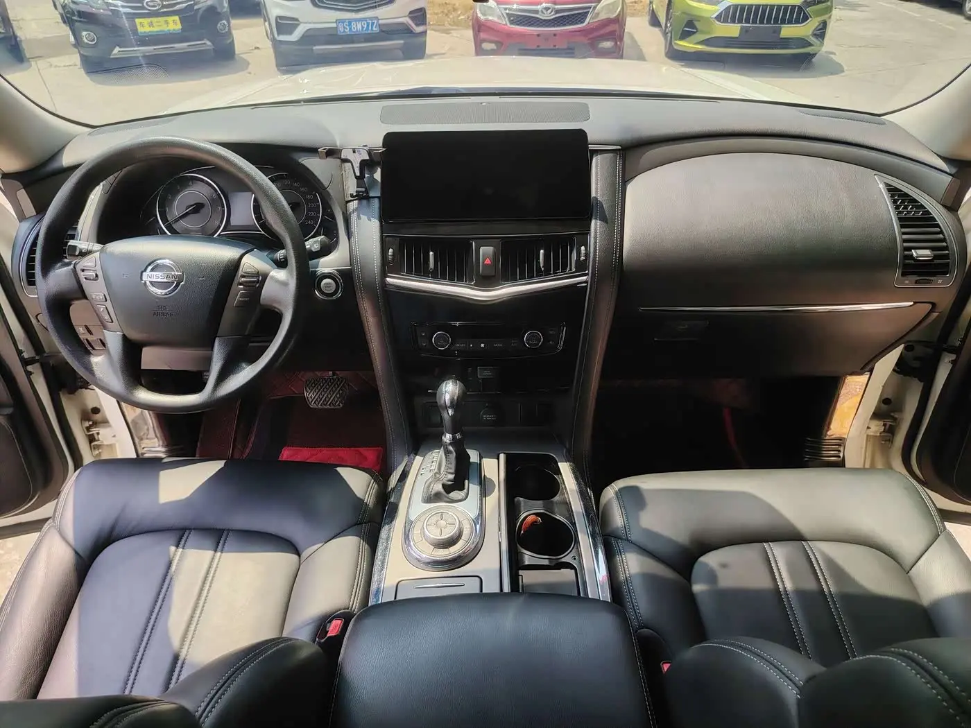 Nissan Patrol 2018 — Фото 14/20