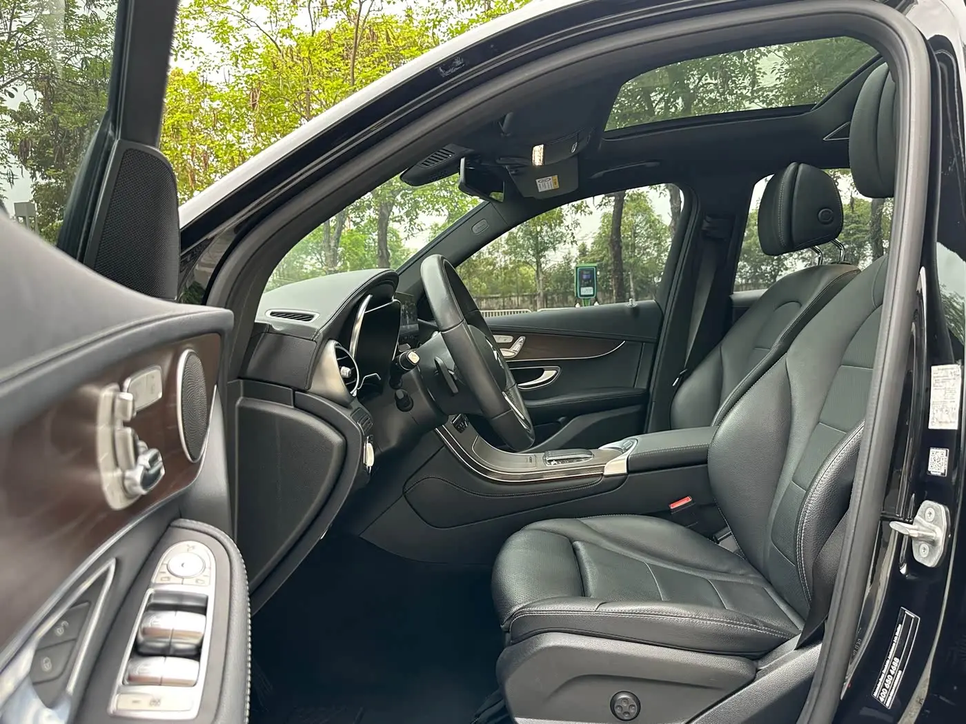 Mercedes-Benz GLC 2021 — Photo 14/17
