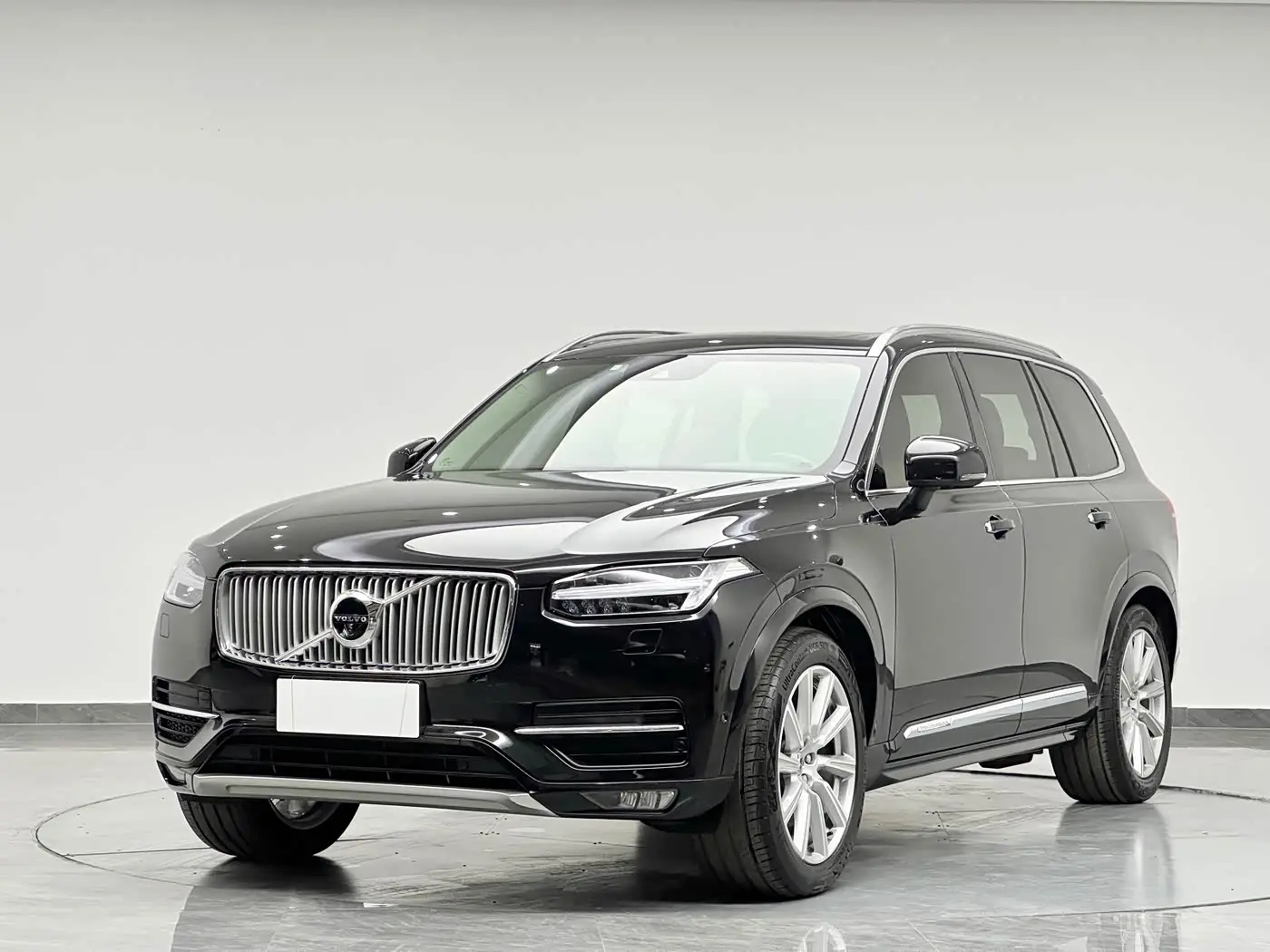 Volvo XC90 2016 — Şəkil 1/20