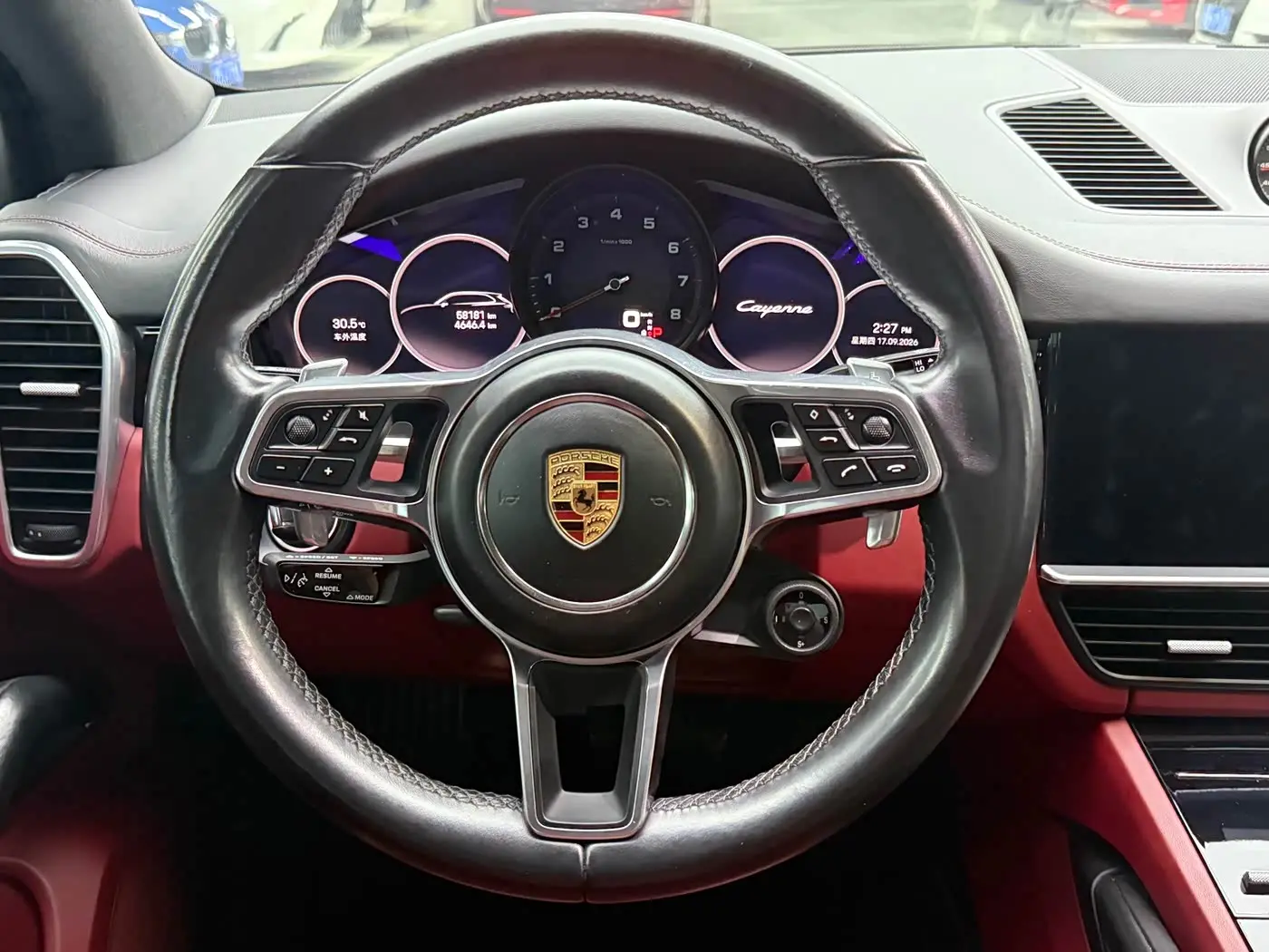 Porsche Cayenne 2022 — Photo 11/20