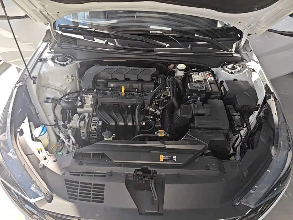 Hyundai Elantra 2022 — Şəkil 20/20
