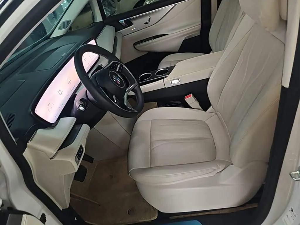 Buick GL8 New Energy 2024 — Photo 15/20
