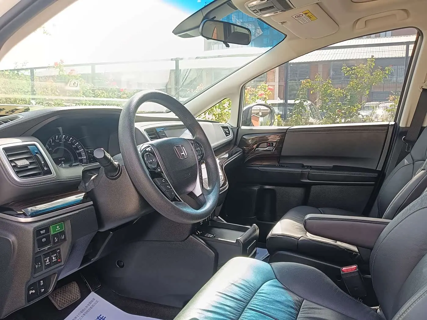Honda Odyssey 2020 — ფოტო 14/20