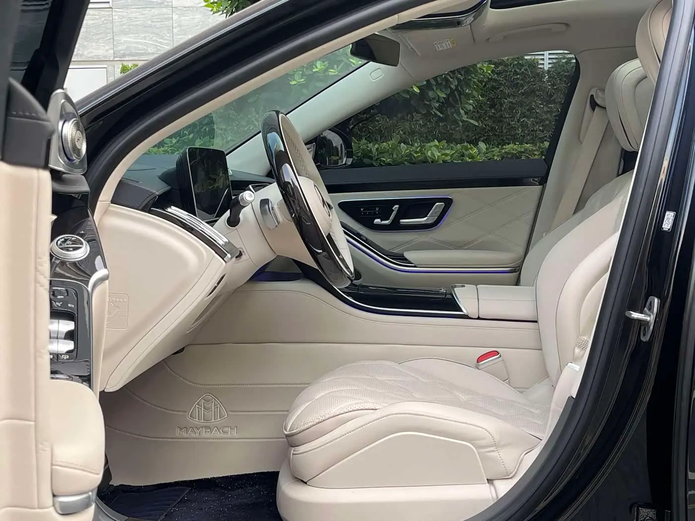 Mercedes-Benz Maybach S-Class 2024 — Фото 8/20